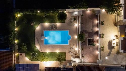 Artemis Riviera Near Athen's Airport By SEM