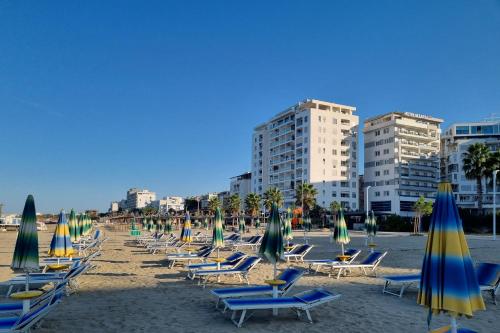 Mandalay Suites By The Beach 079 - Happy Rentals