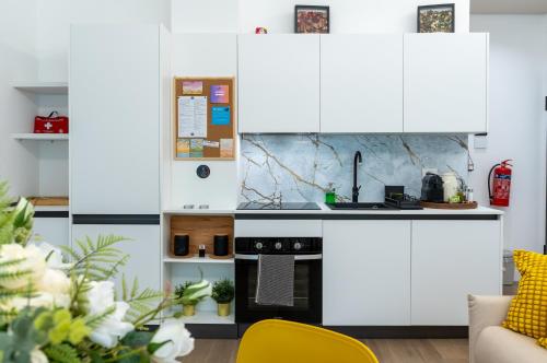 Garden View Apartment with Parking - Teodorico Apartments