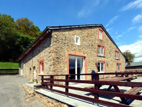 Detached characteristic holiday farmhouse with spacious terrace in the Ardennes picture