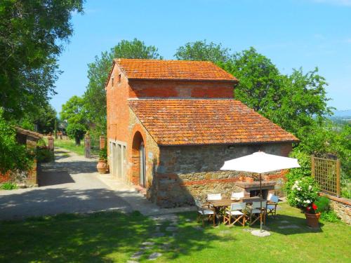 Vrt pred nastanitvijo Characteristic cottage in the Tuscan hills