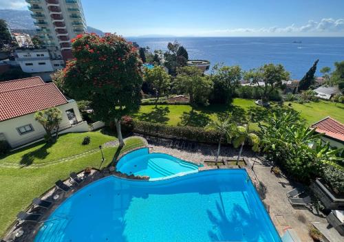 Luxury Oceanfront at Reid's Gardens