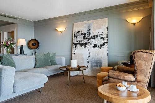 Luxury Oceanfront at Reid's Gardens