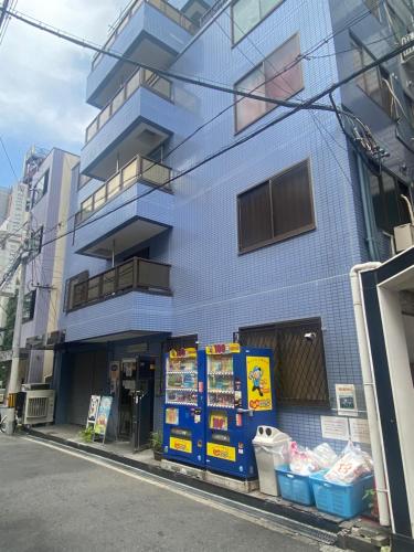 Super close to Dotonbori! Great location room#403