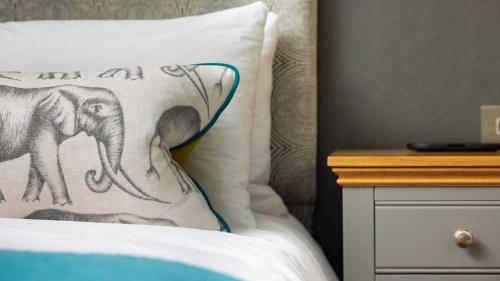 Ennios Boutique Hotel — Bedroom