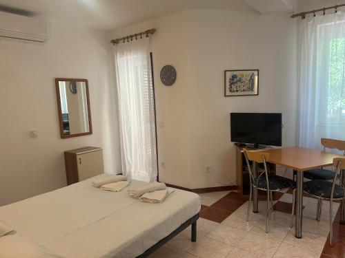 Studio apartmani Lončar