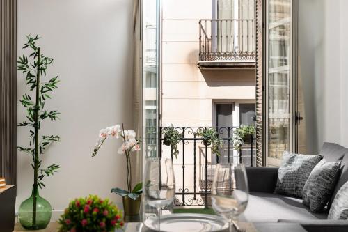 Stylish & Newly Renovated Retreat in Málaga Centre