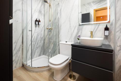 Stylish & Newly Renovated Retreat in Málaga Centre photo 11