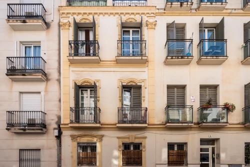 Stylish & Newly Renovated Retreat in Málaga Centre photo 19