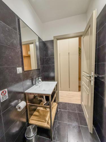 AS Modern Monastiraki Apartment 1A
