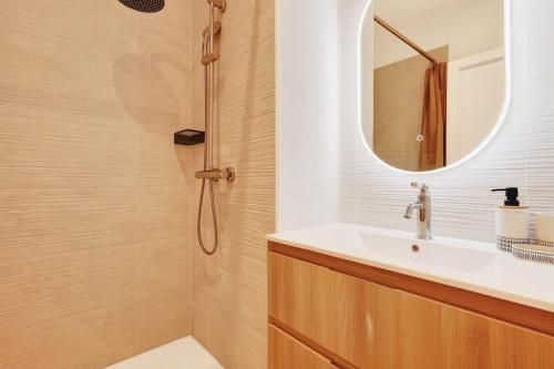 Beautiful flat with AC for 4 pax - Opera