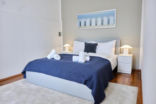 Bright Top-Floor Apartment near Naschmarkt