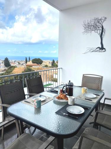 Infinite Blue- 2BDR Panoramic Sea View & Pool