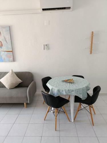 Bajondillo Beach Apartment By Torremolinos On-line