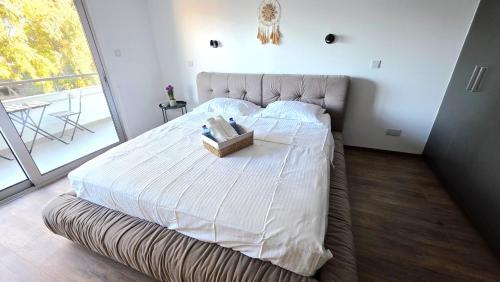 Shared 3BR Apt in Central - 1GB Wi-Fi