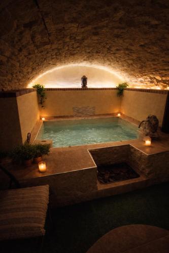 Suite spa Romantique avec piscine privée chauffée