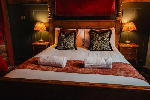 Golden Fleece York photo 7