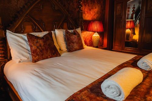 Golden Fleece York photo 37