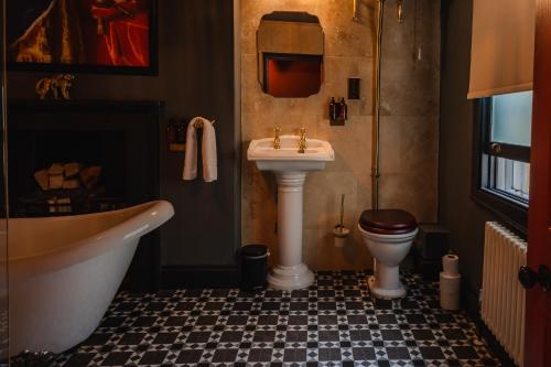 Golden Fleece York photo 33