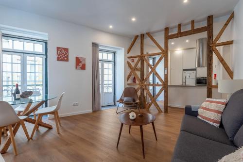 Lisbon Riverside in Santos Prime Location, Best for Foodies