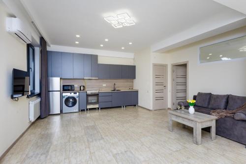 Khorenatsi Dst, 1 bedroom Modern Private House XO333