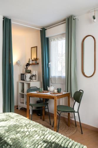 Joli appart cosy tout confort avec parking gratuit