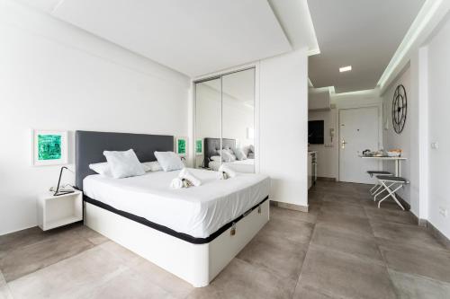 CT 405 - Faro's Torremolinos Sea Views Studio