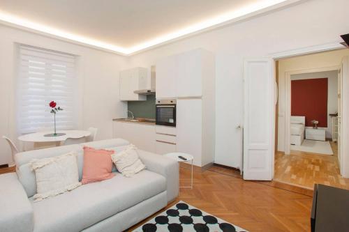 StayEasy Monti29 - Cadorna & Castello Sforzesco