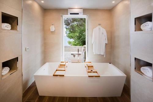 Seafront Villa Dubrovnik Sea Diamant for 9 guests