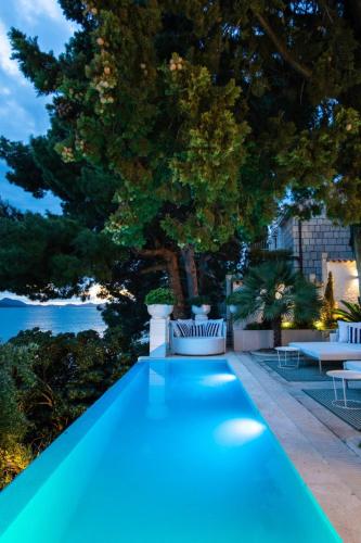Seafront Villa Dubrovnik Sea Diamant for 9 guests