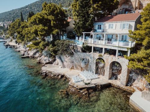 Seafront villa Dubrovnik Sea Diamant for 7 guests