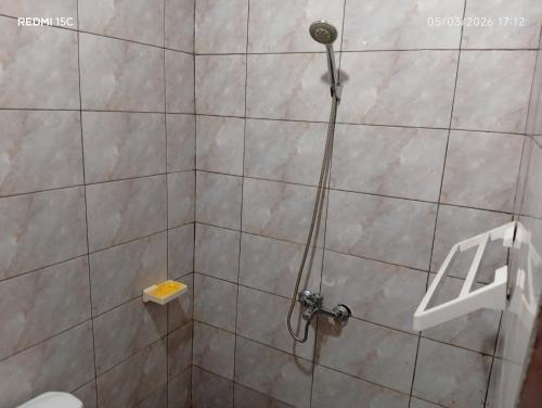 Bany a High ngadac house