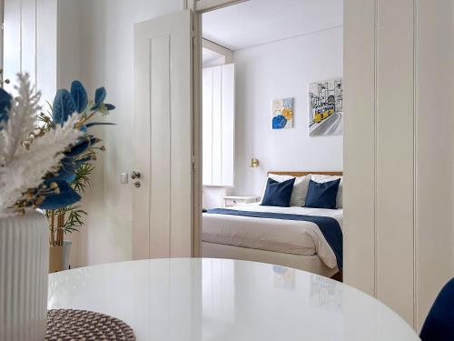Alfama Confortable Apartment near Cathedral
