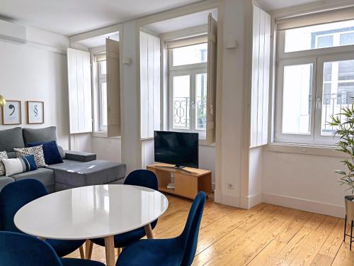 Alfama Confortable Apartment near Cathedral
