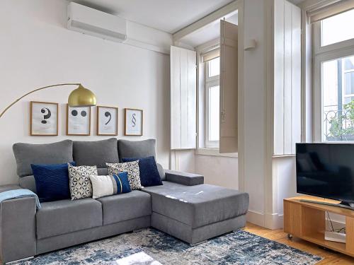 Alfama Confortable Apartment near Cathedral