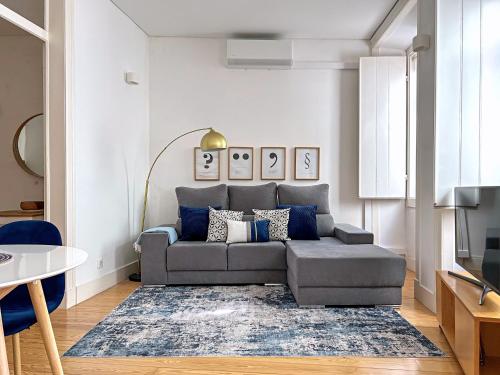 Alfama Confortable Apartment near Cathedral
