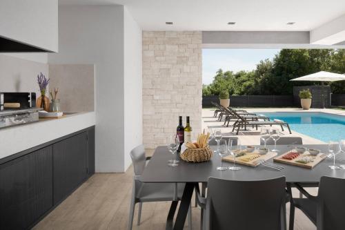 Luxury villa Aria Liznjan in Istria with heated pool