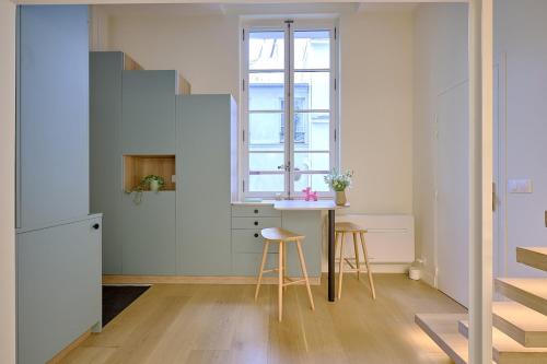 Charming brand new studio with Mezzanine - Odeon