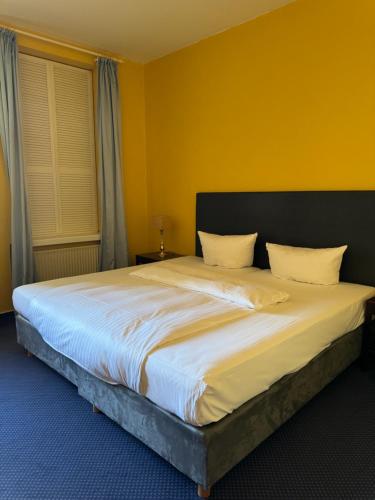 Hotel Schweriner Hof by ANS photo 89