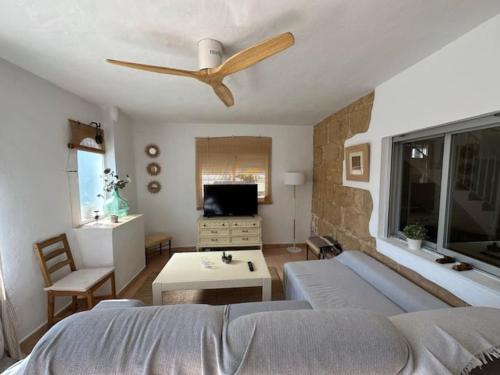 Casa Calma. Your private retreat between silence and light.