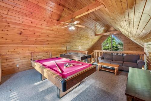 Tonys Joint by Venture Smoky Mountains photo 23