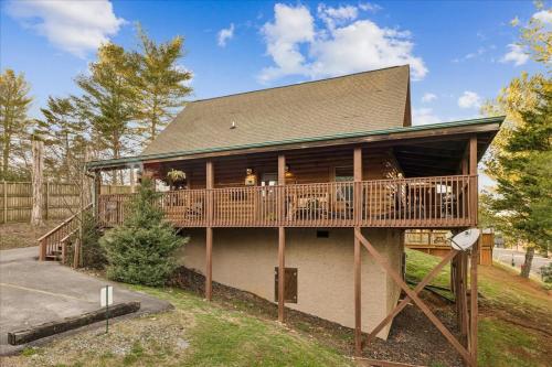 Tonys Joint by Venture Smoky Mountains photo 5