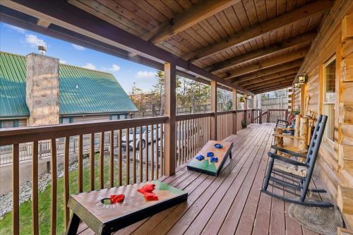Tonys Joint by Venture Smoky Mountains photo 40