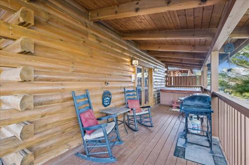 Tonys Joint by Venture Smoky Mountains photo 41