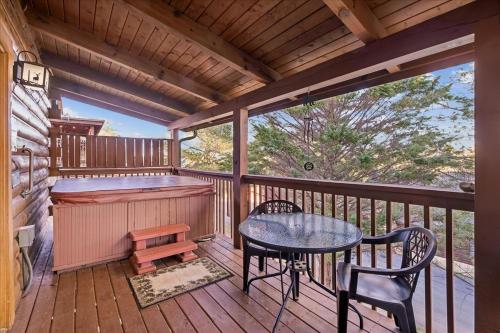 Tonys Joint by Venture Smoky Mountains photo 44