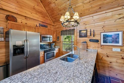Tonys Joint by Venture Smoky Mountains photo 45