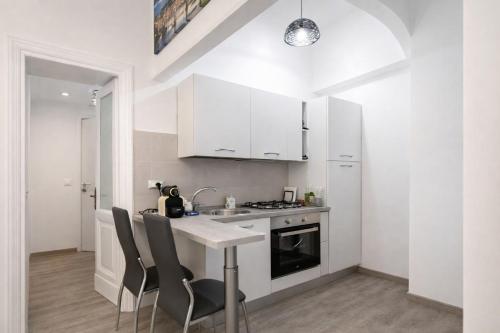 Central Rome 2BR Walk to Vatican & Piazza Navona