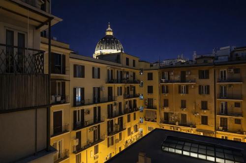 Central Rome 2BR Walk to Vatican & Piazza Navona