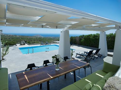 Gallery image of Christou Estate & Villas in Pirgos