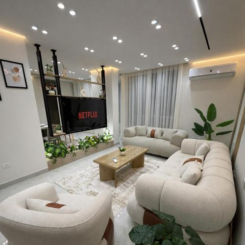 Zamalek Modern Stay - Partial Nile View